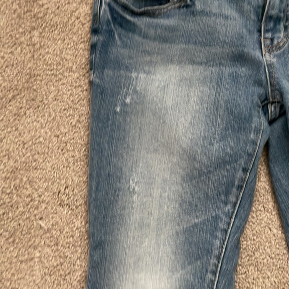 2/$20 Charlotte Russe Refuge Distressed Crop Jeans, Size 3 - Picture 4 of 6